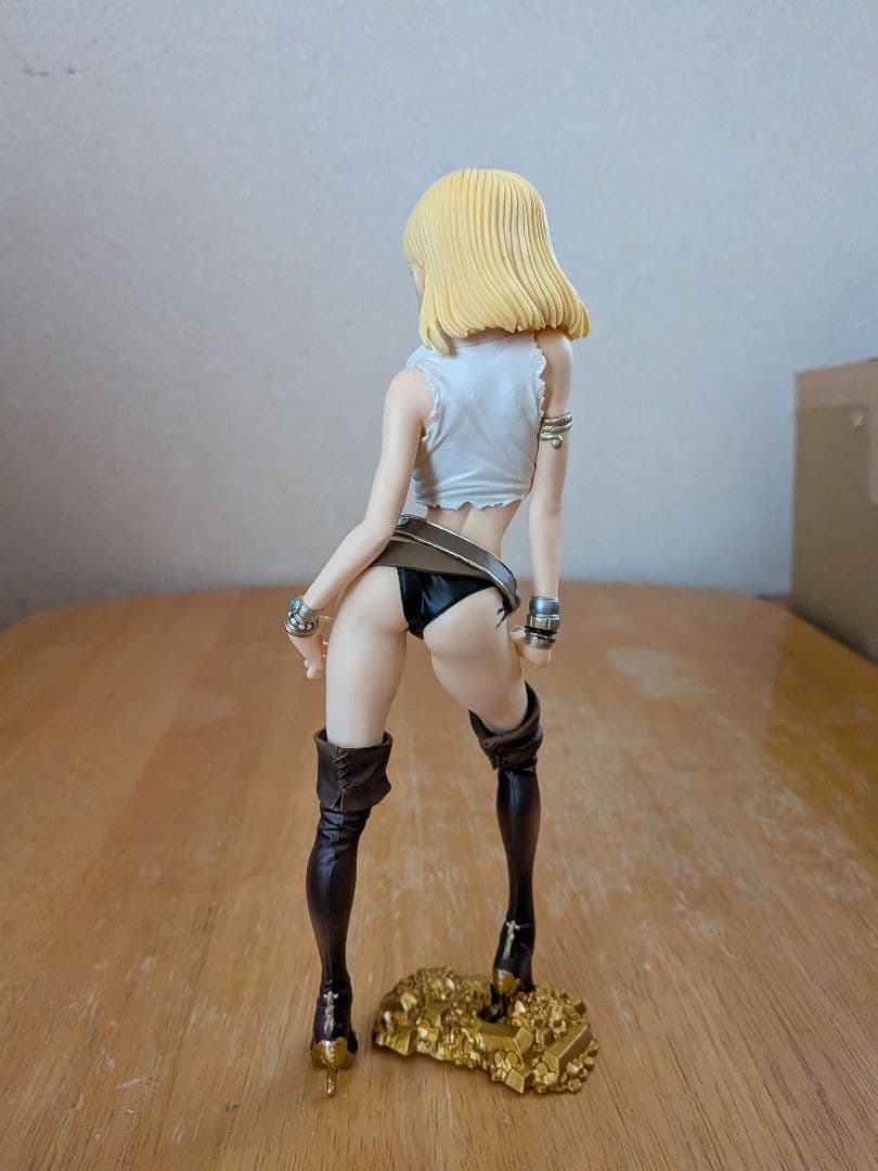 ドラゴンボール18号 フィギュア 　セクシーver