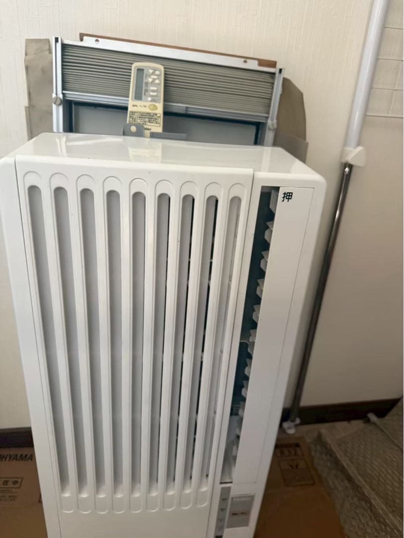 2018年製　Hier JA-16S ウィンドウエアコン ハイアール 窓用エアコン JA-16S ホワイト 2018年製| 家具・家電の