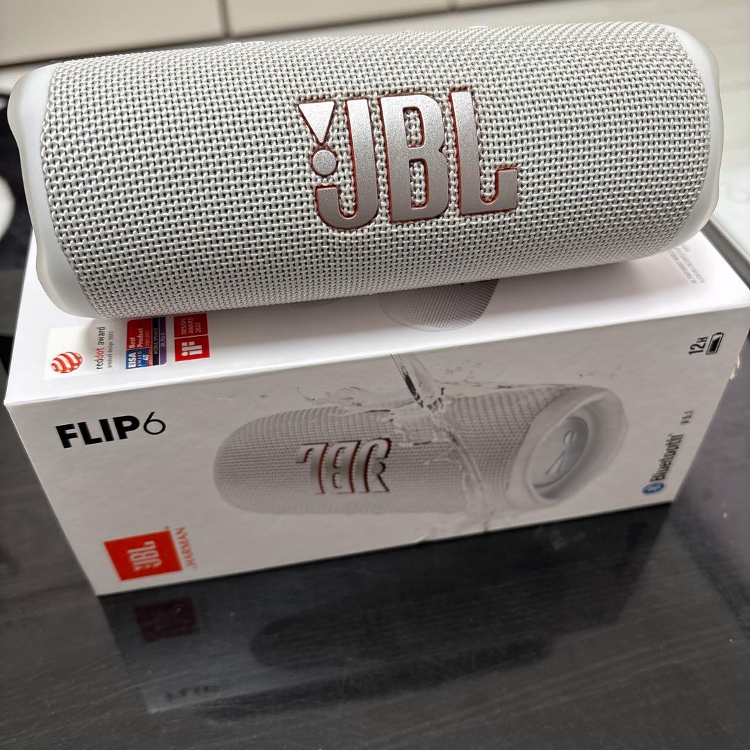 JBL FLIP6 ホワイト ワイヤレススピーカー 楽天市場】JBL FLIP6 ワイヤレススピーカー 防水IP67 ホワイト 防塵 12