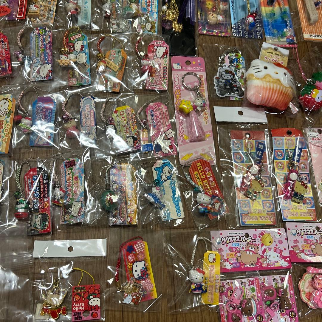 ご当地キティ根付け