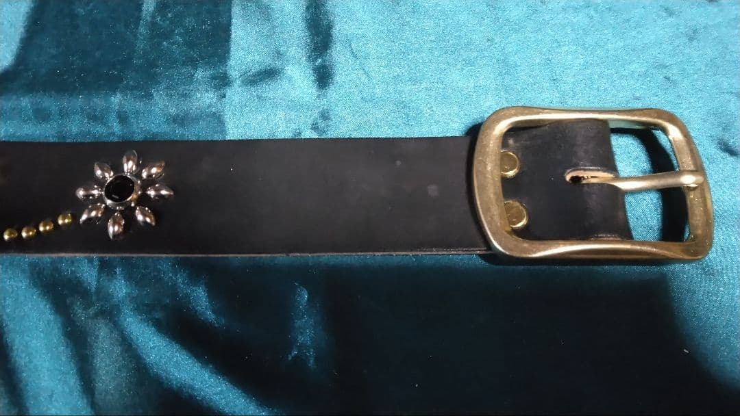 昭南ベンズレザーツタ&フラワースタッズベルト タイプB ターコイズ