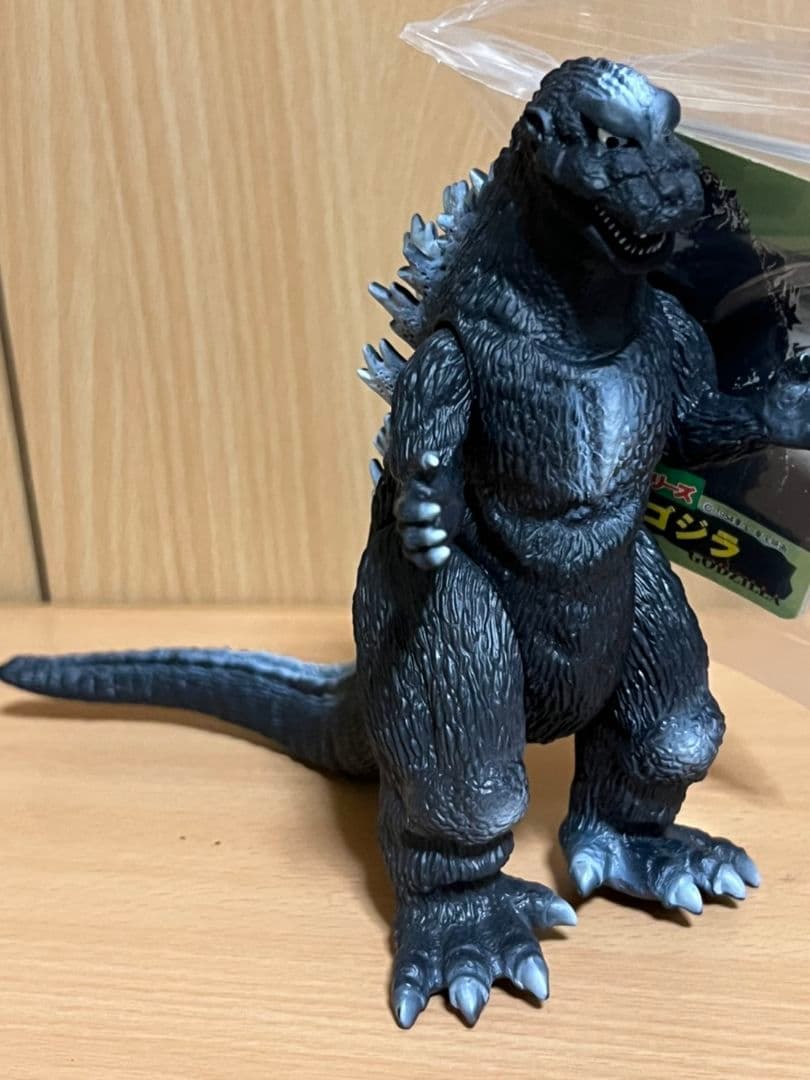 ☆バンダイソフビ東宝怪獣シリーズ☆初代ゴジラ1998タグ付き③ - メルカリ