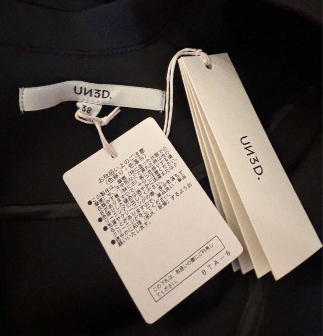 新品未使用 タグ付き UN3D. アンスリード スライドカットトップ 38