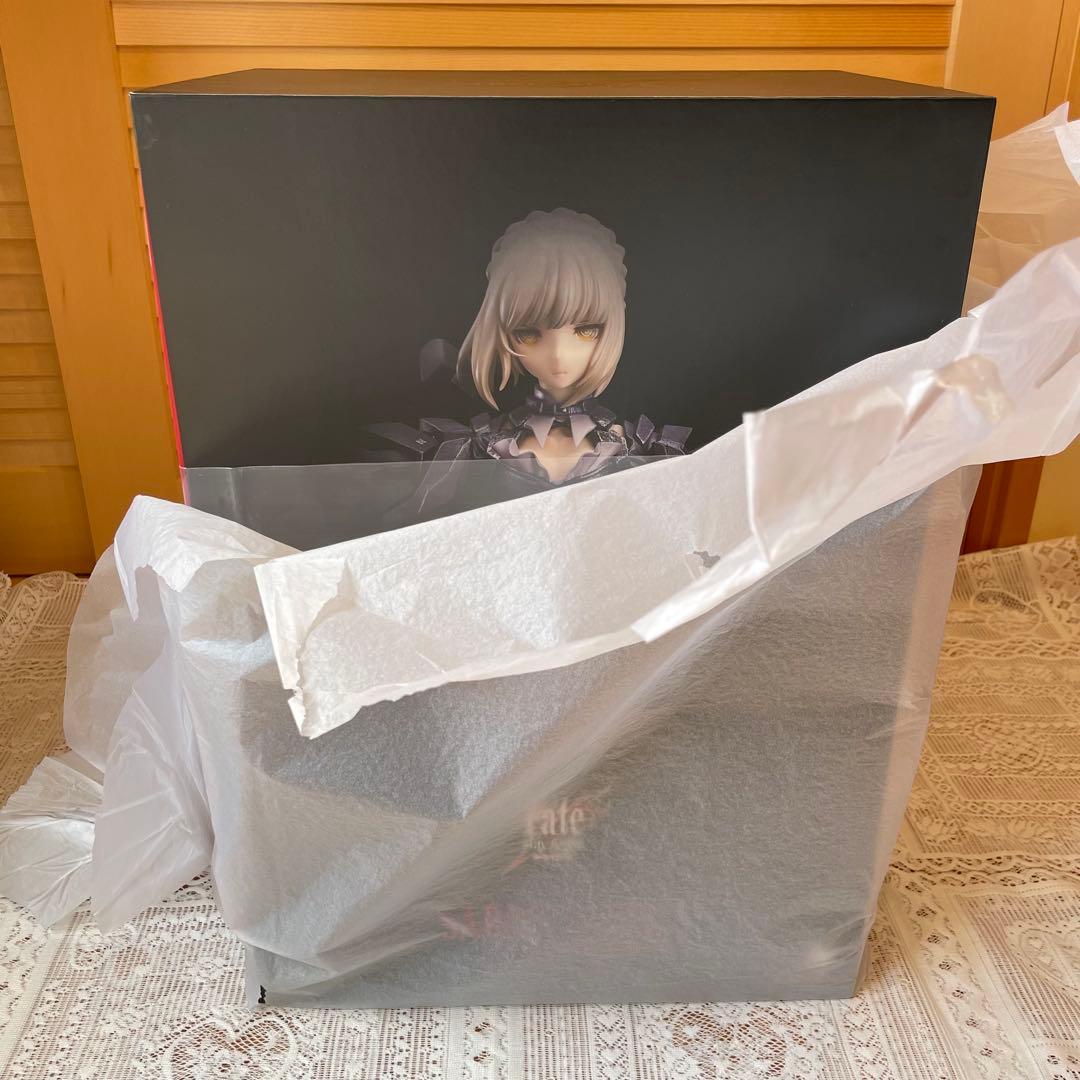 Fate セイバー・オルタ hakuコラボパッケージ フィギュア