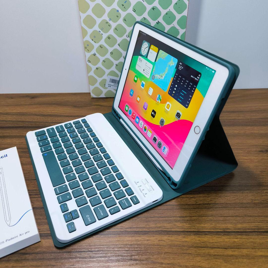 iPad 第6世代 Wi-Fi128GB ケースとキーボードセット、タッチペン