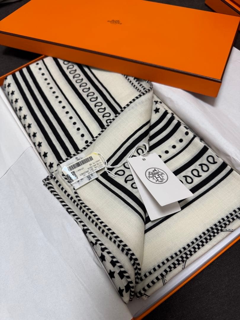 新品 エルメス カレジェアン カシミアシルク 《アマゾンの祭典・バンダナ》