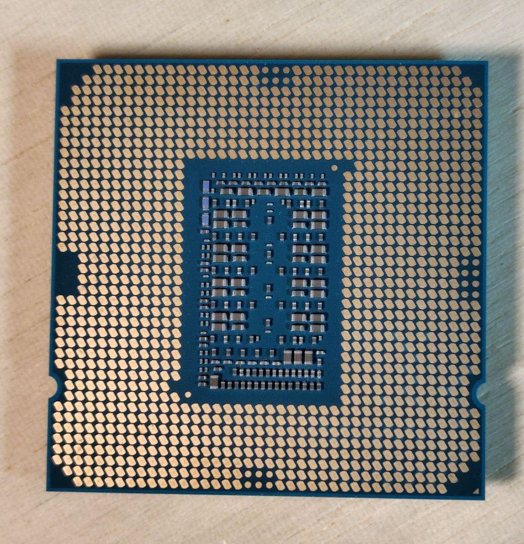 インテル Core i7 11700　2.5GHz（中古）