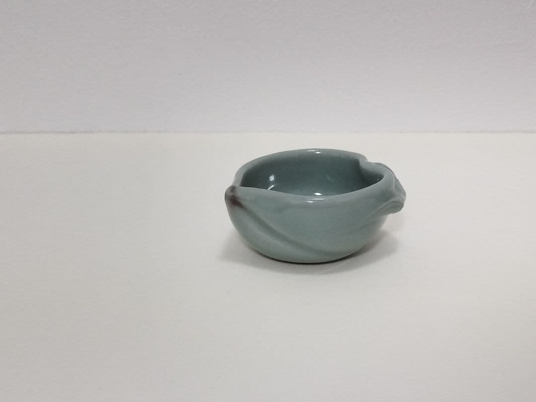 二代 諏訪蘇山 青磁 桃形盃 ぐい呑み 酒器