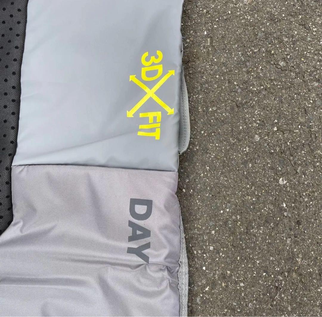 FCS DAY 3Dフィット サーフボードケース グレー