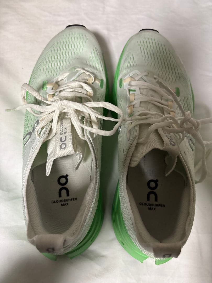 on クラウドサーファー マックス 26.5cm スニーカー ホワイト　オン