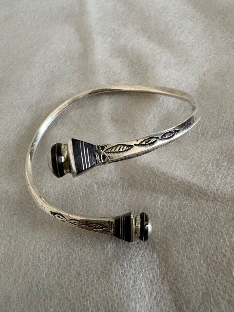 アダワットトゥアレグTAFOUKT AMAKKRANタフォクトアマカラン - メルカリ