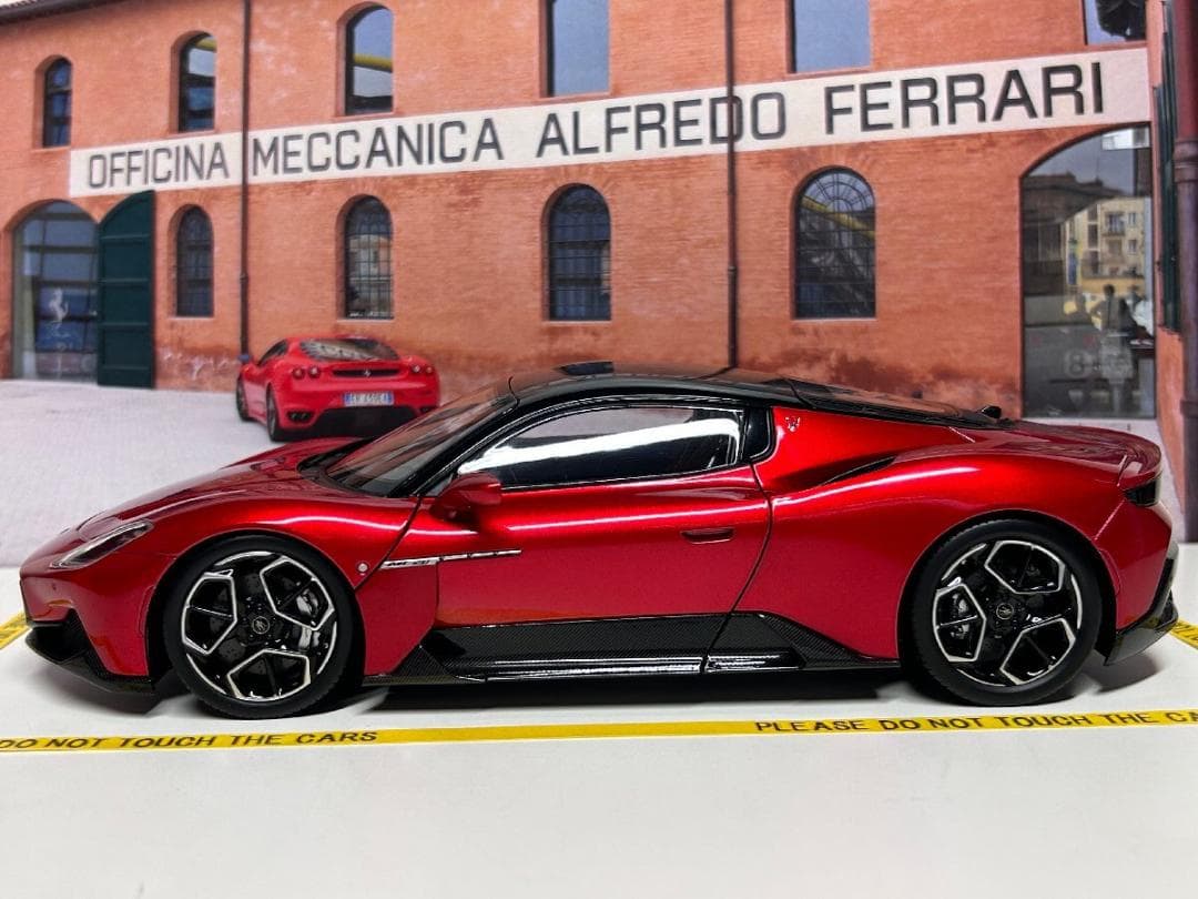 BBR 1 18 MC20 ロッソ ヴィンセント マセラティ HE180051C