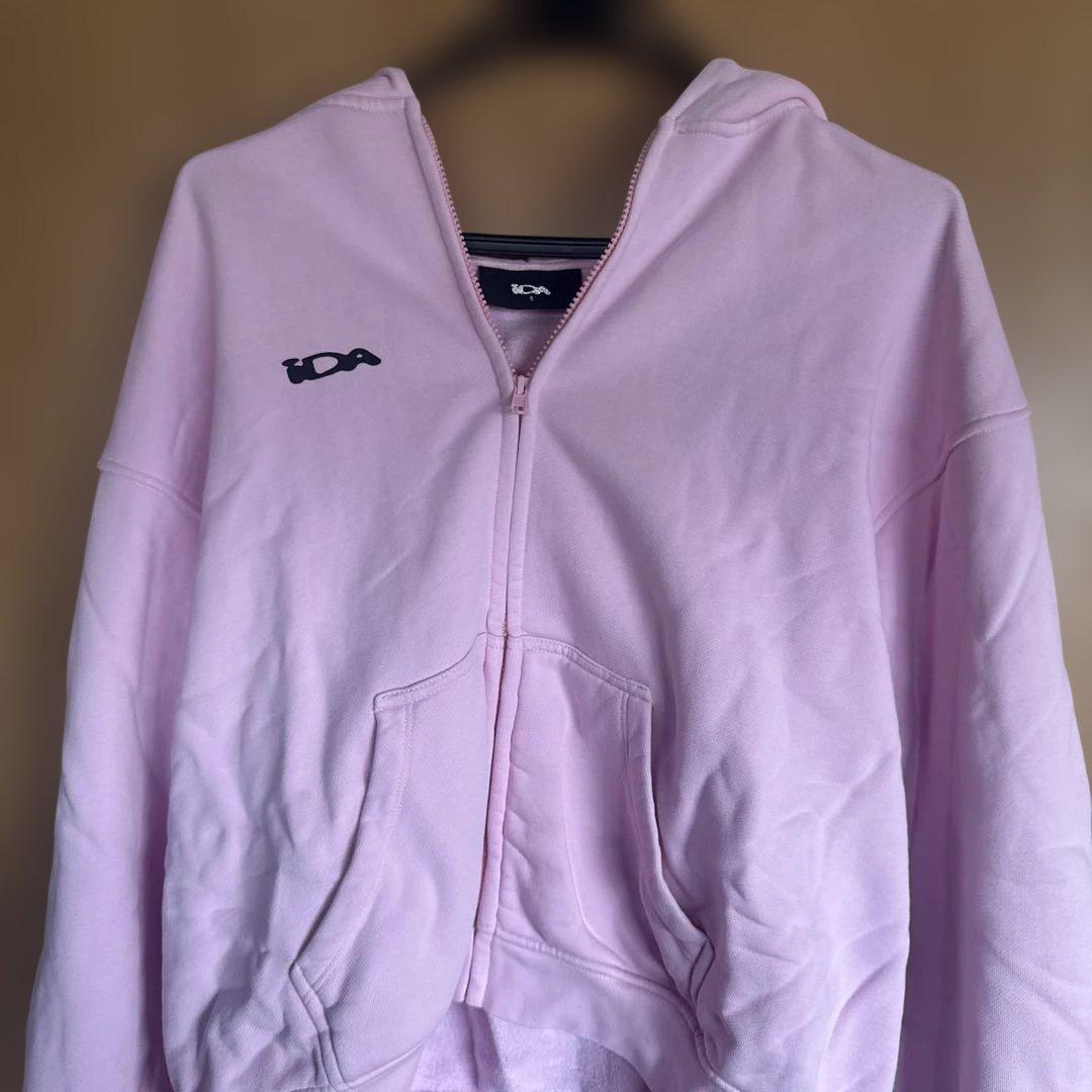 ida sply ピンク ジップパーカー スモールロゴ - メルカリ
