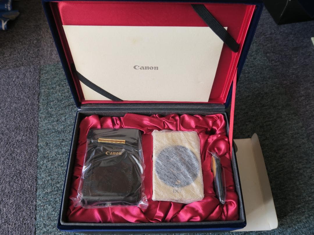 Canon IXY Gold Canon 60周年記念モデル キヤノン（Canon） IXY イクシ Limited Version リミテッドバージョン