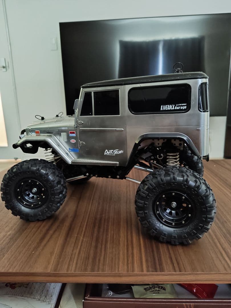 みっちゃん　タミヤ　CR-01 ランドクルーザー