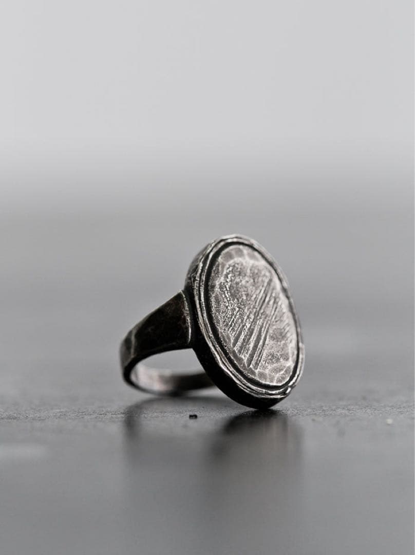 ANN DEMEULEMEESTER SIGN OVAL RING サイズM - メルカリ