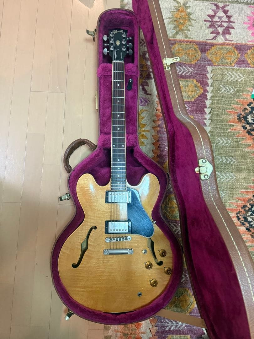 Gibson ES-335 Natural figured top 1／25まで Gibson_es335_Nat_015_02.jpg