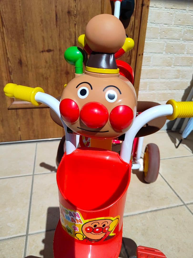 【美品訳あり】アンパンマン三輪車　わくわくおでかけアンパンマンゴー