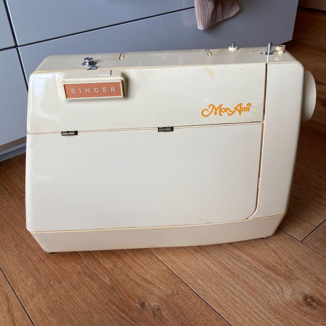 シンガー・ミシン SEWING MACINE monami 384型 - メルカリ