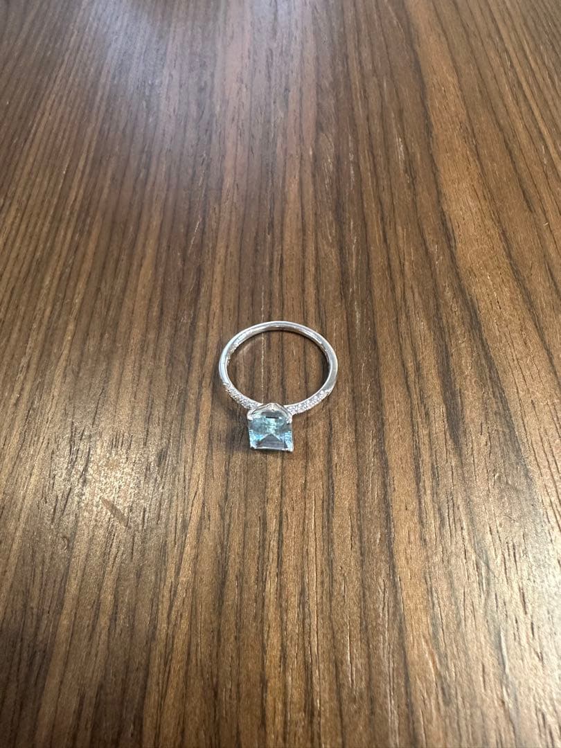 LKサロン　キャンマリ エメラルドカット リング 透明感が導く愛の形－エメラルドカット婚約指輪特集 | 関西最大級の