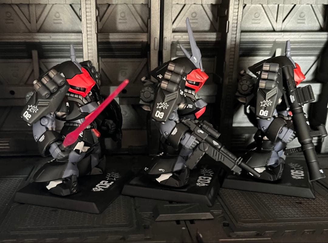 ガンダムコンバージ 黒い3連星 ヤクトドーガ リペイント - メルカリ