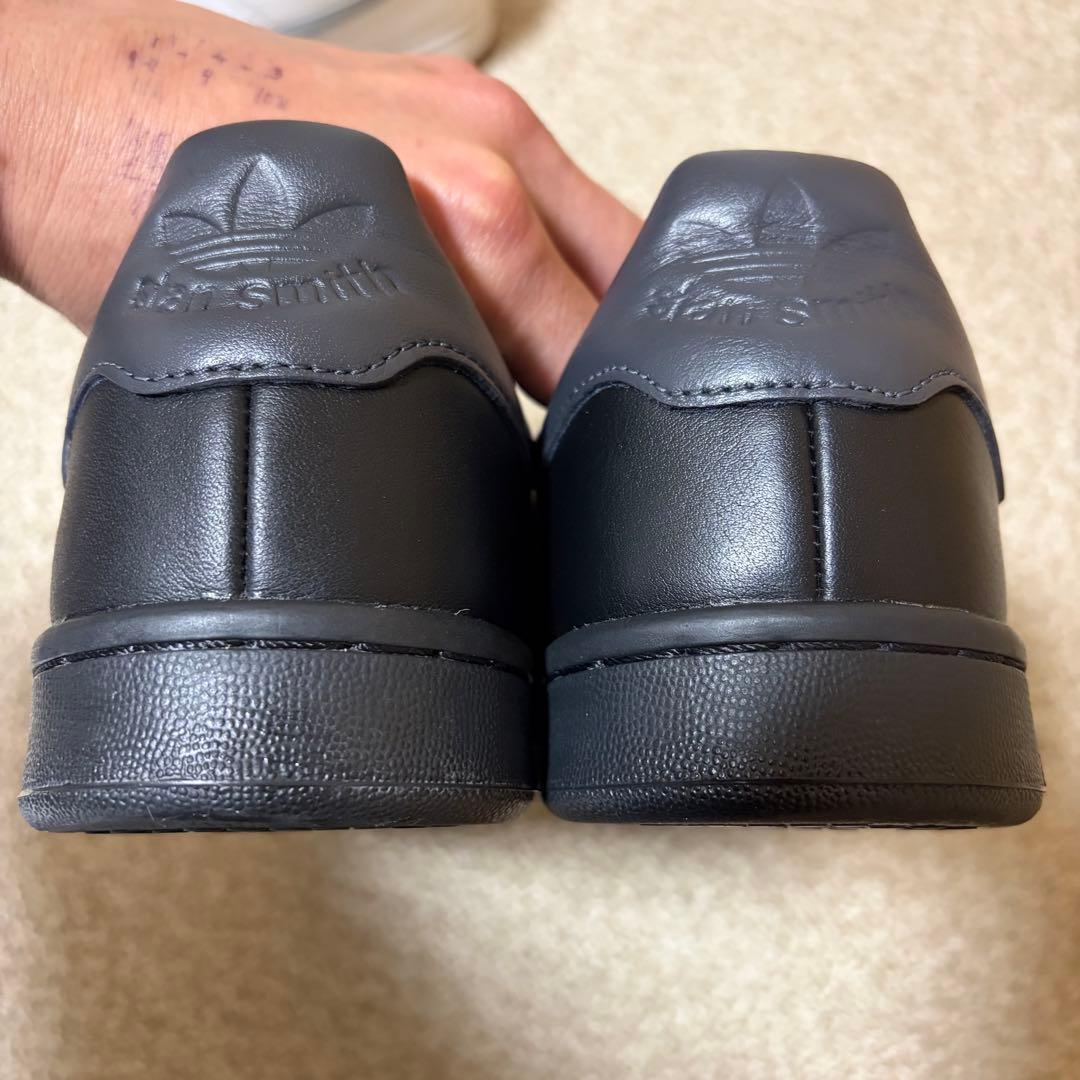 新品同様 アディダス スタンスミス LUX 26.5cm 黒 ブラック