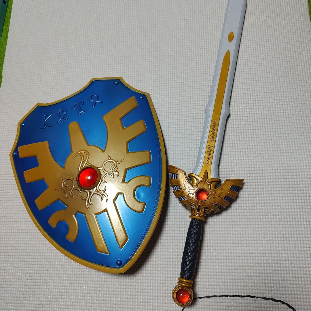 ドラゴンクエスト AM アイテムズギャラリー ロトの剣 ロトの盾 - メルカリ
