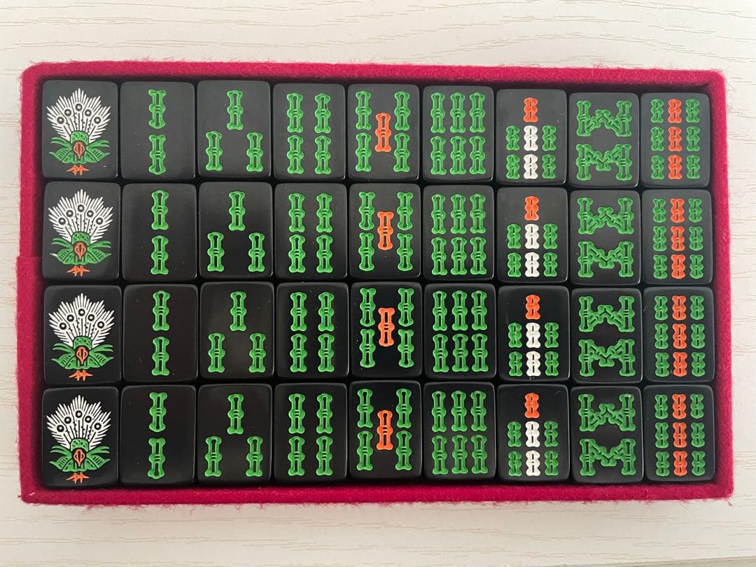 麻雀牌セット 【黒牌】装飾牌付き