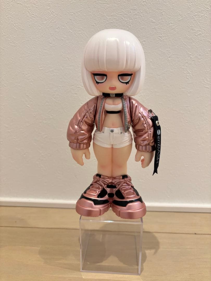 emDASH MOVE Rose Gold MEDICOM TOY 限定