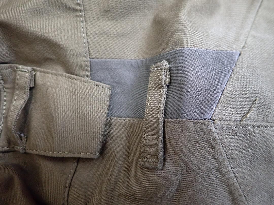 トゥーフォーワン 241 ゴアテック ビブパンツ M オリーブグリーン系