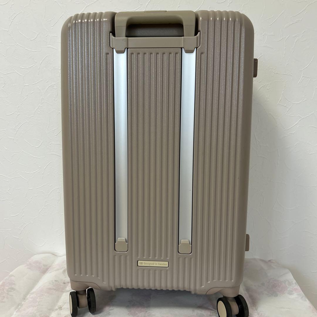 イノベーター スーツケース 62L カフェラテ 美品 - メルカリ