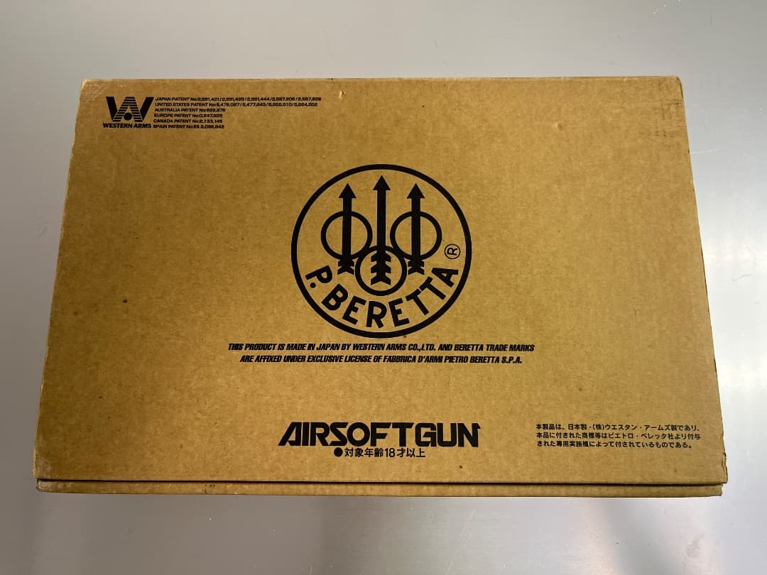 WA ベレッタガスガン シルバーABS実物ケース付き