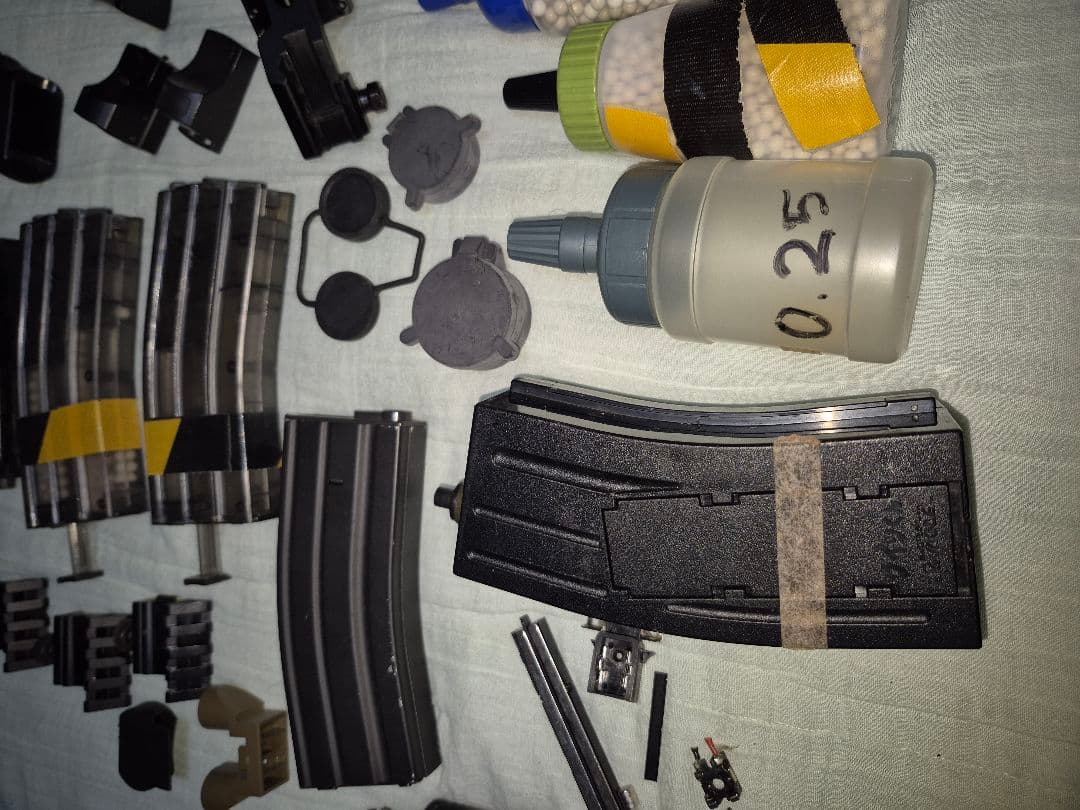 サバゲ　まとめ売り　東京マルイガスガン二丁　その他