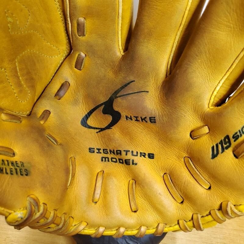 NIKE 上原浩治モデル 限定 シルエット 激レア 児童用LL 軟式グローブ