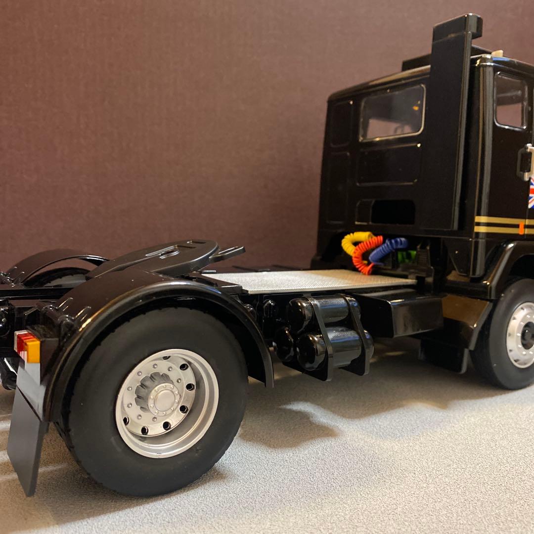 1/18 1/18 ボルボ F88