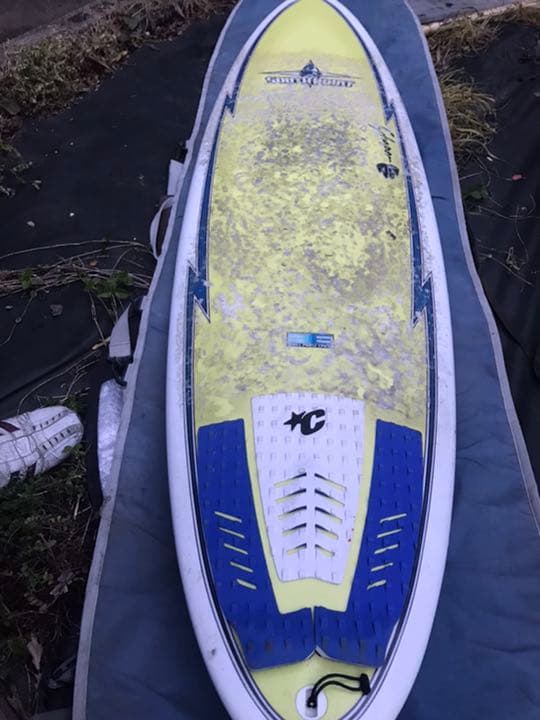 値下　ファンボード　eps　6'10 シャパー　ケース付　値下げ　小波 ハードケース USA-ROLLER COFFIN(ローラー付きタイプ) ファンボード用