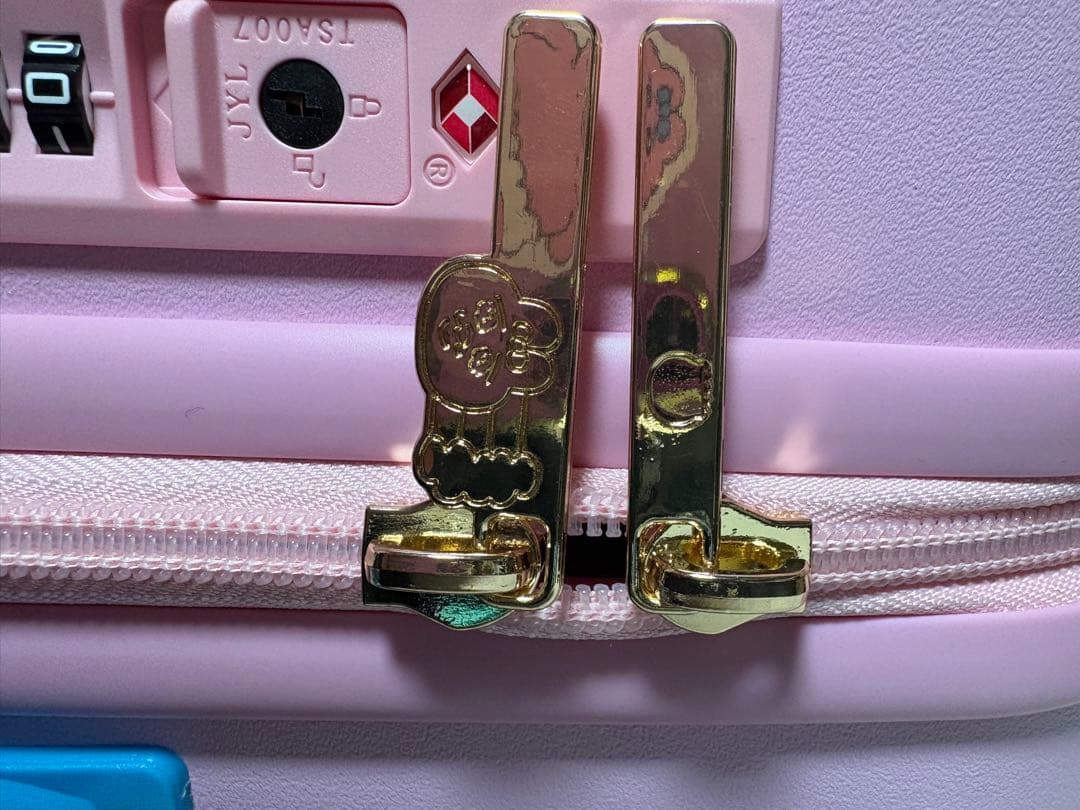 おぱんちゅうさぎ　キャリーケース