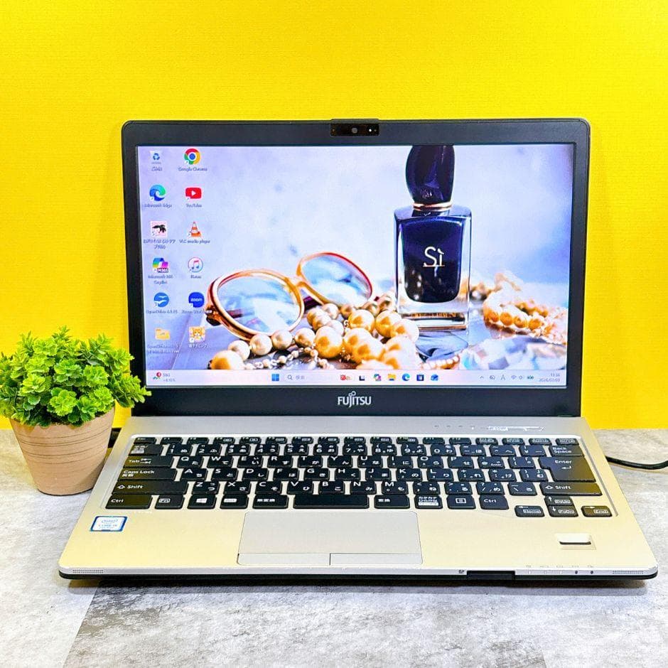 小型軽量❣ｉ5✨SSD搭載で快適✨フルHD カメラ付き 薄型 Windows11 小型軽量❣i5＆SSD搭載で快適✨カメラ付き フルHD 薄型 Windows11