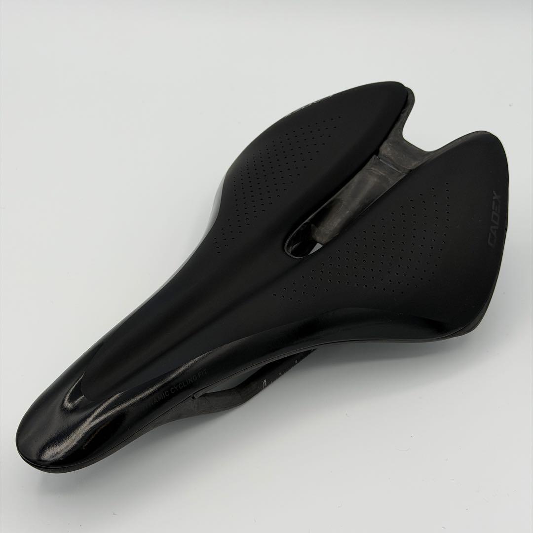 Els Karry様【新品】CADEX Boost サドル 最高性能のカーボンサドル「CADEX BOOST」入荷致しました