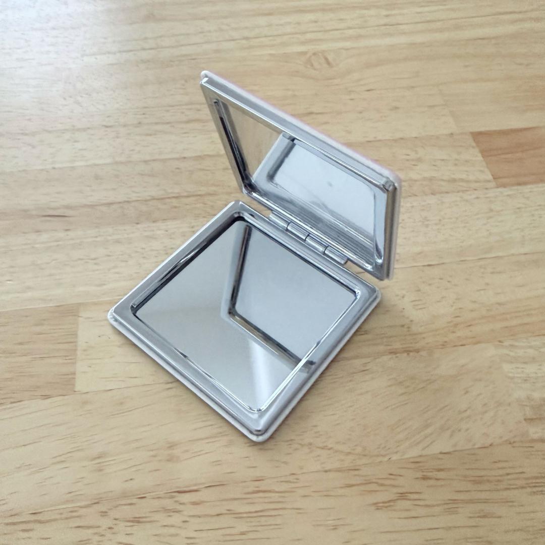 BLACKPINK 1/16 東京ドーム 楽天カード会員限定 A賞折り畳みミラー