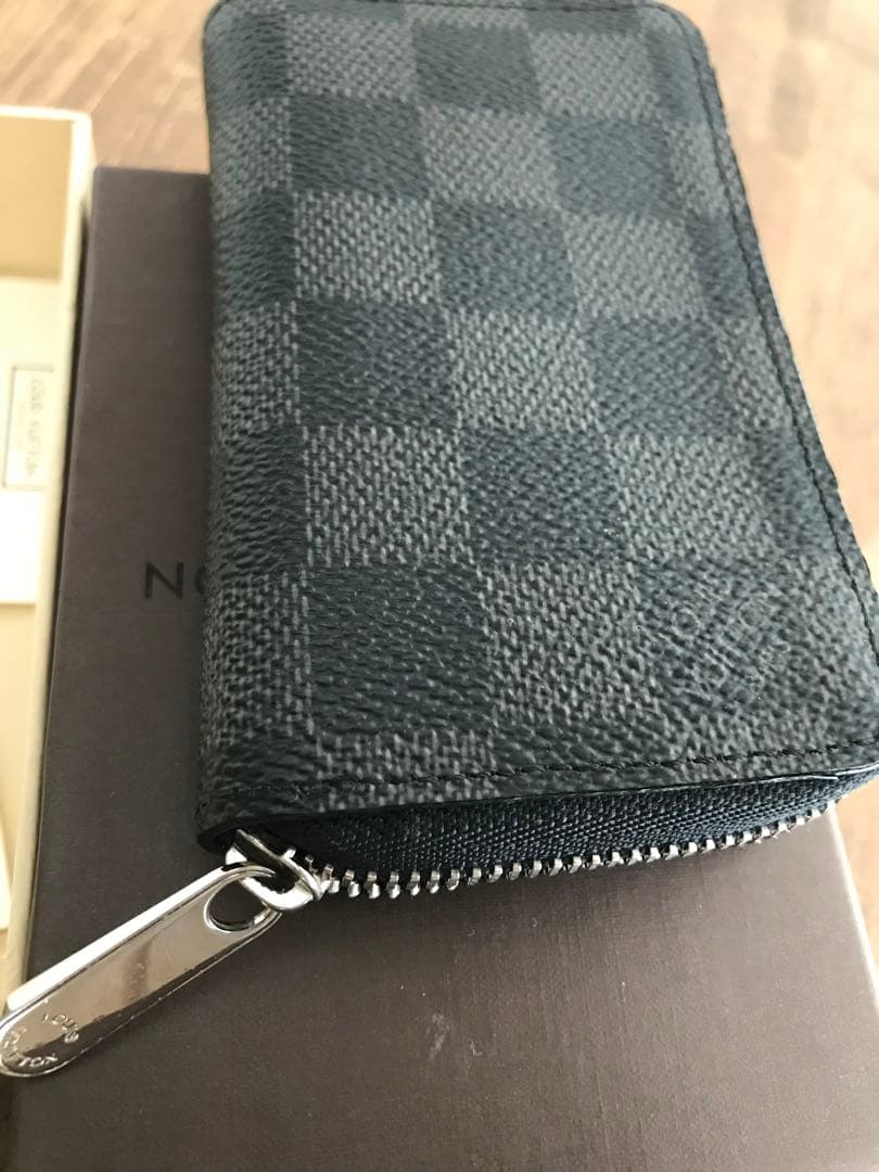 LOUIS VUITTON ダミエグラフィット M60067