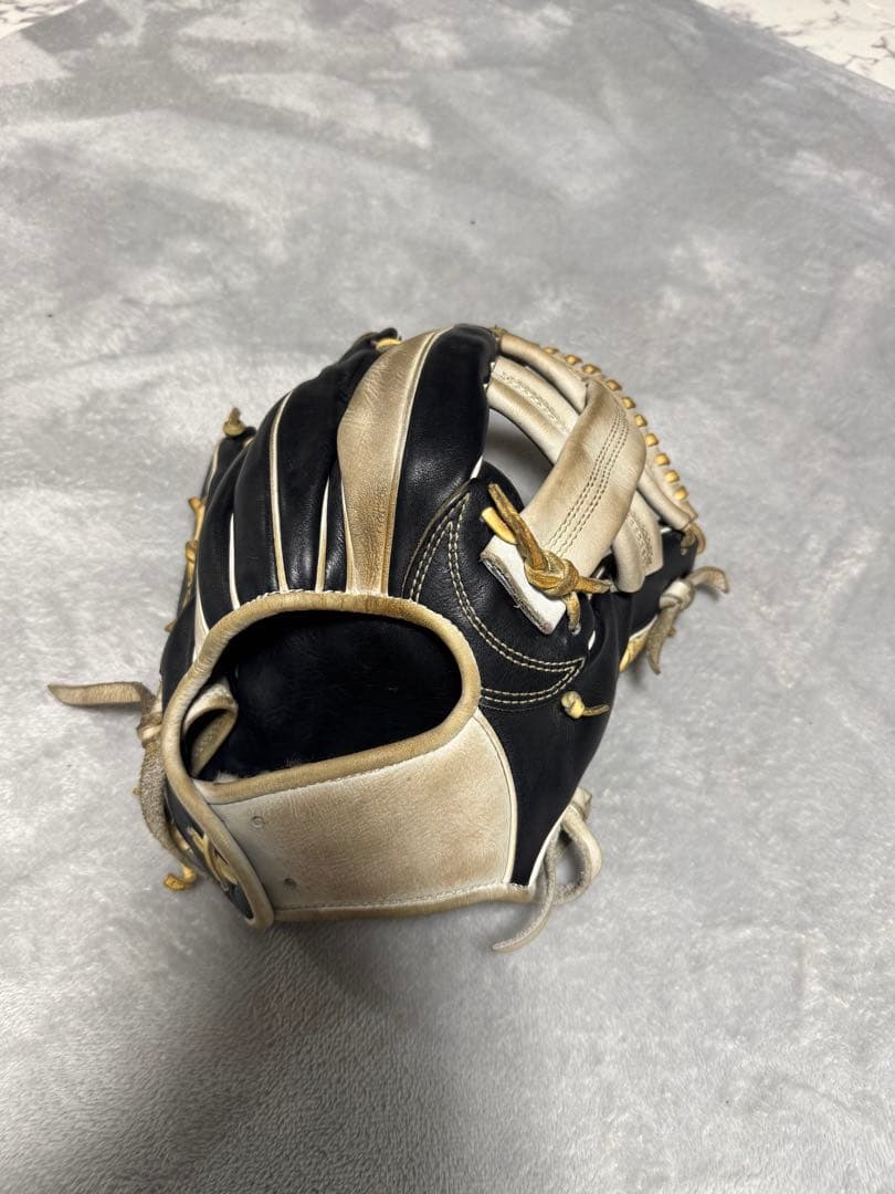 硬式野球内野手グローブ (吉川尚輝選手風) Amazon | ゼット(ZETT) 硬式野球 グラブ (グローブ) プロステイタスSE