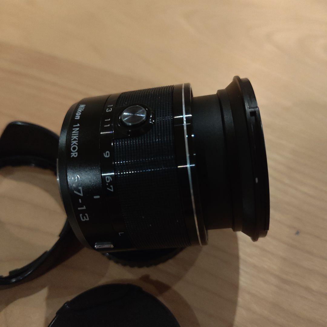 Nikon 1 NIKKOR 6.7-13mm f/3.5-5.6 VRレンズ