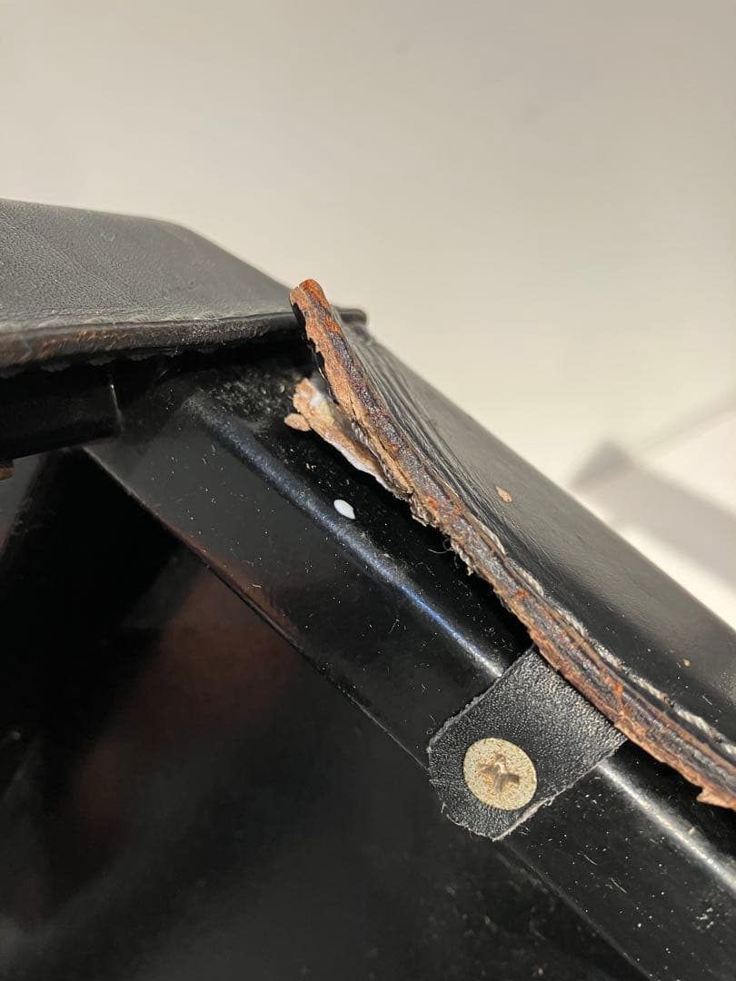 ヴィンテージ、デザイナーズチェア、本革、ポストモダン、カッシーナ