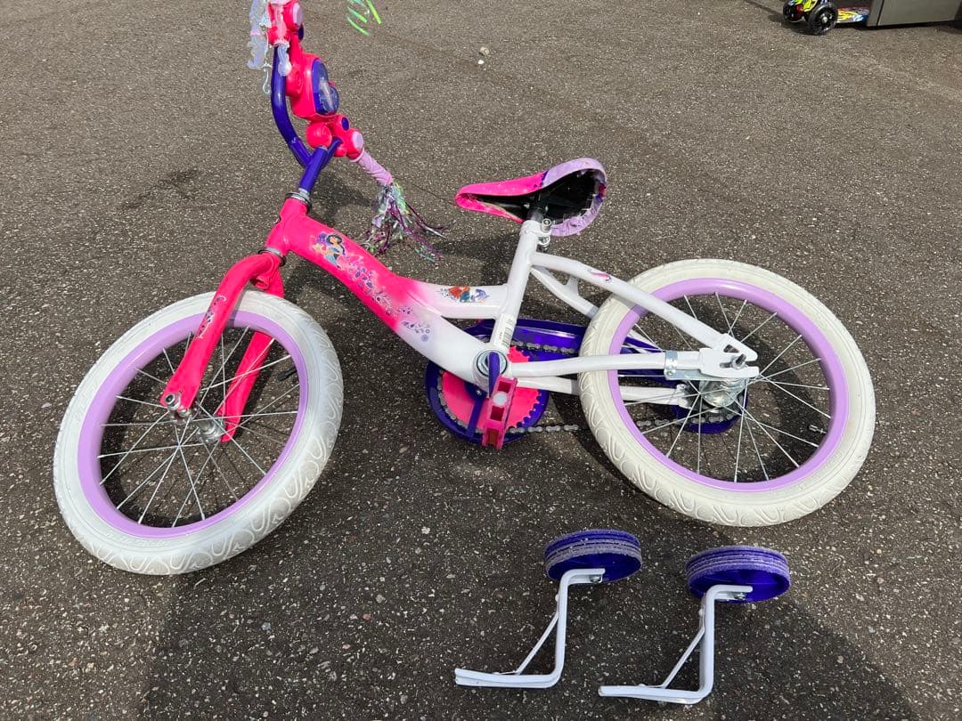 アメリカ 子供用自転車 キッズ ピンクと白 補助輪付き 子供用自転車 16インチ MD-12 S-MELODY 補助輪付き｜自転車