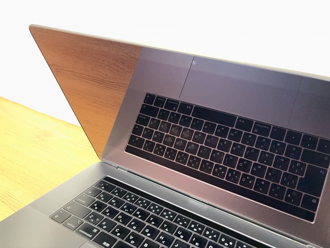 MacBook Pro 2018 15インチ i9 2.9GHz 16GBメモリ