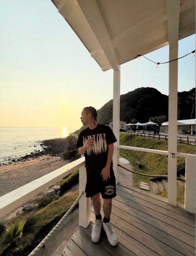 激レア】PAINLOVE ブラック ジップアップフーディ - メルカリ