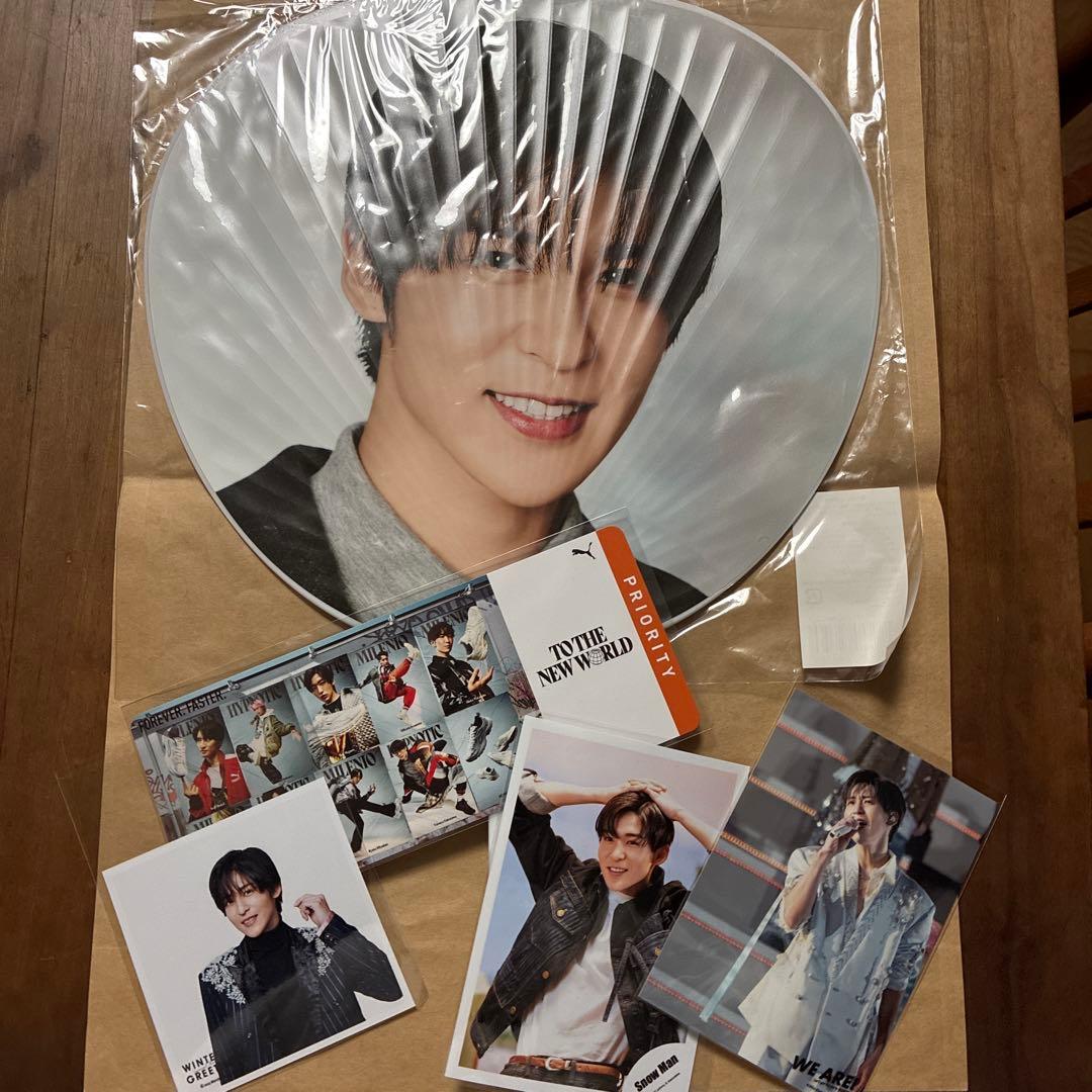 目黒蓮 ジャンボうちわ Rays 写真セット - メルカリ