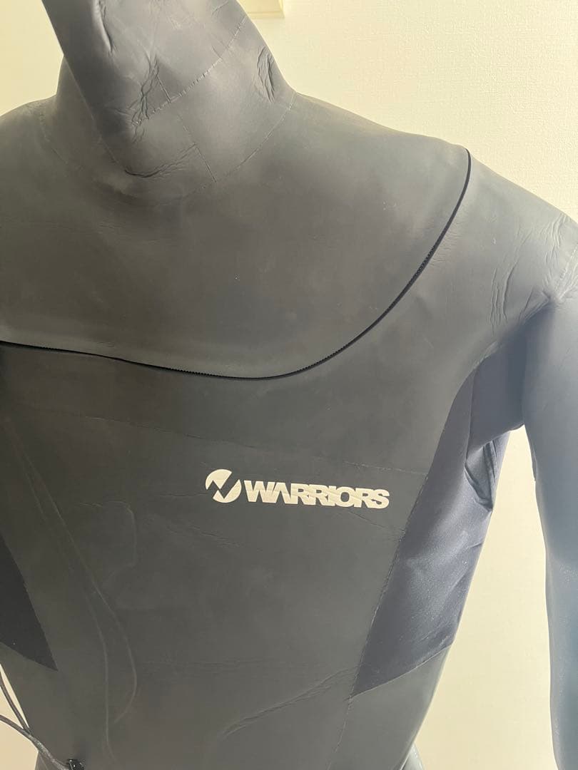 WAVEWARRIORS ブラック セミドライ 1回着用のみ サーフィン 美品