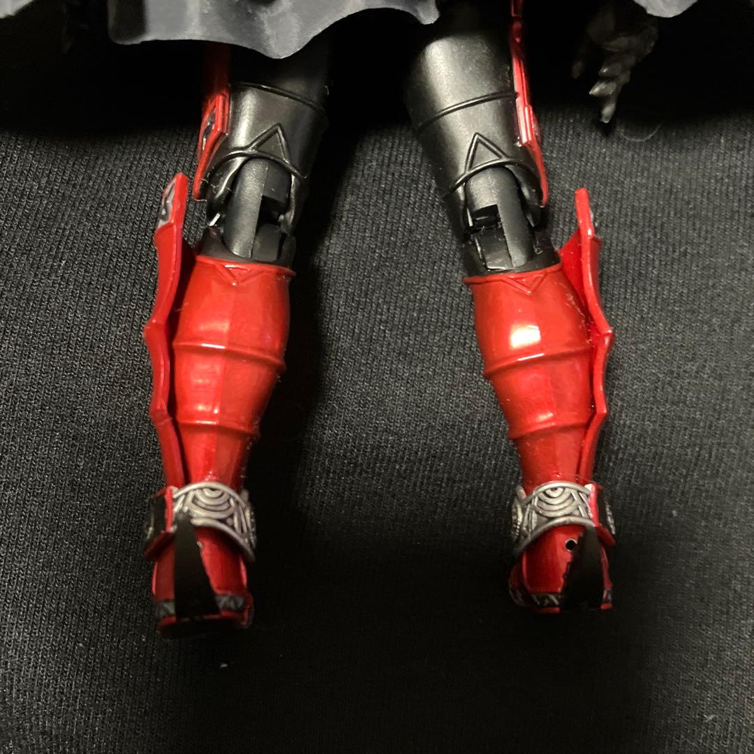 S.H.Figuarts 真骨彫　仮面ライダー　ダークキバ